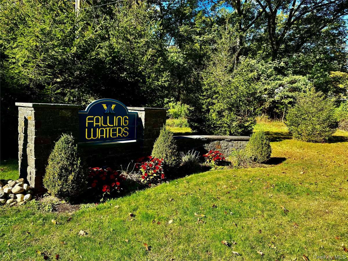 44-86 Falling Waters DR, Palenville, NY 12463