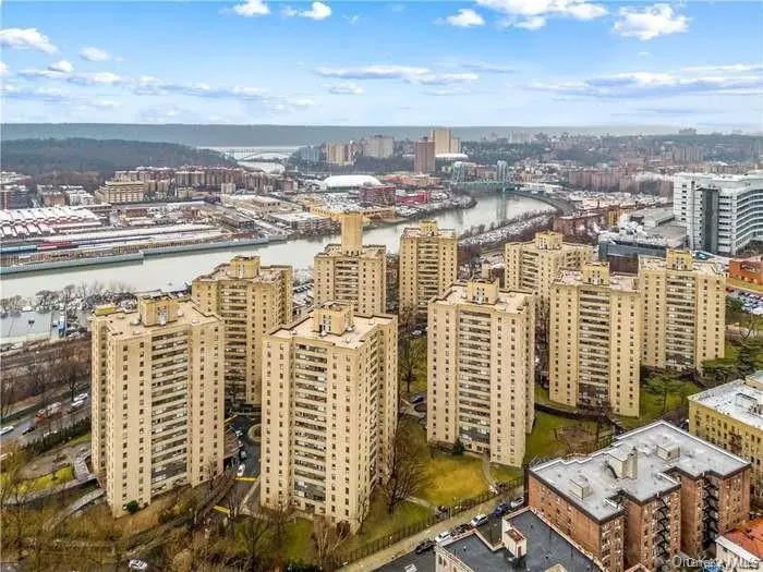 7 N Fordham Hill OVAL #12G, Bronx, NY 10468