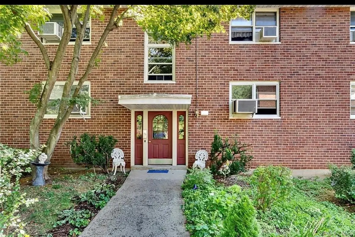 48 Dehaven #2E, Yonkers, NY 10703