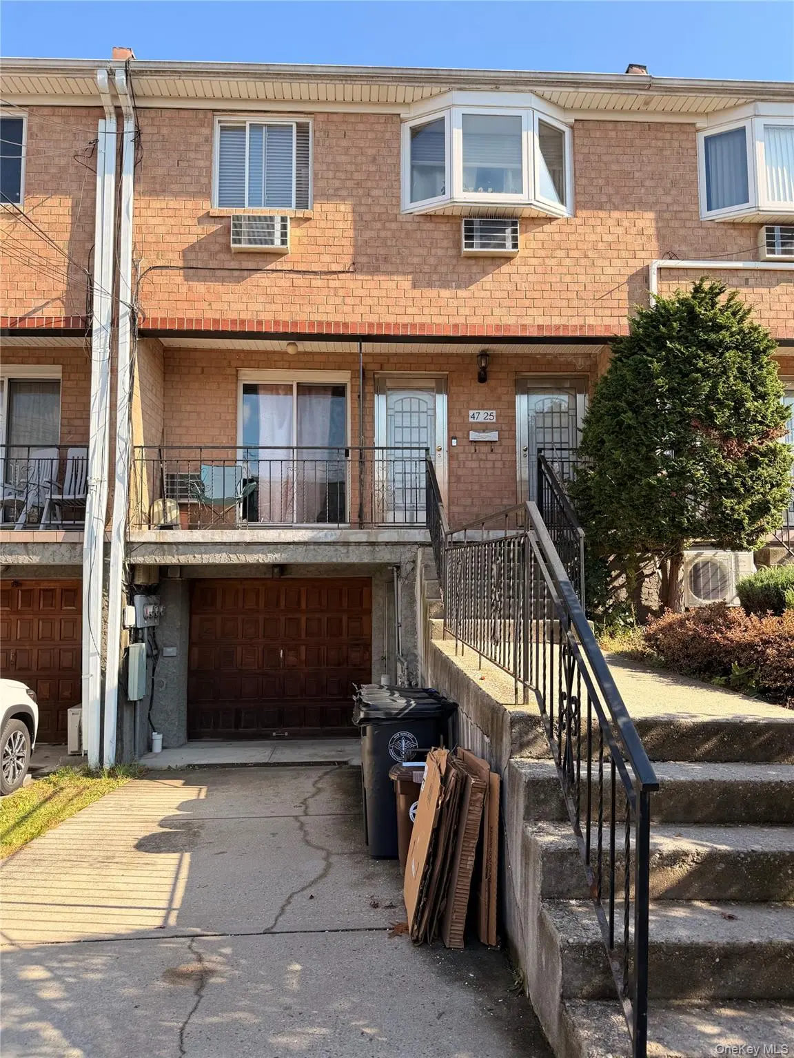 47-25 212 ST, Bayside, NY 11361