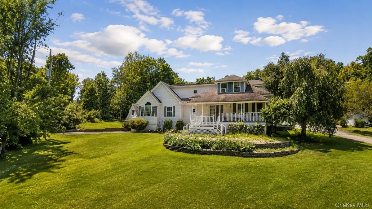 179 Reservoir RD, Middletown, NY 10940