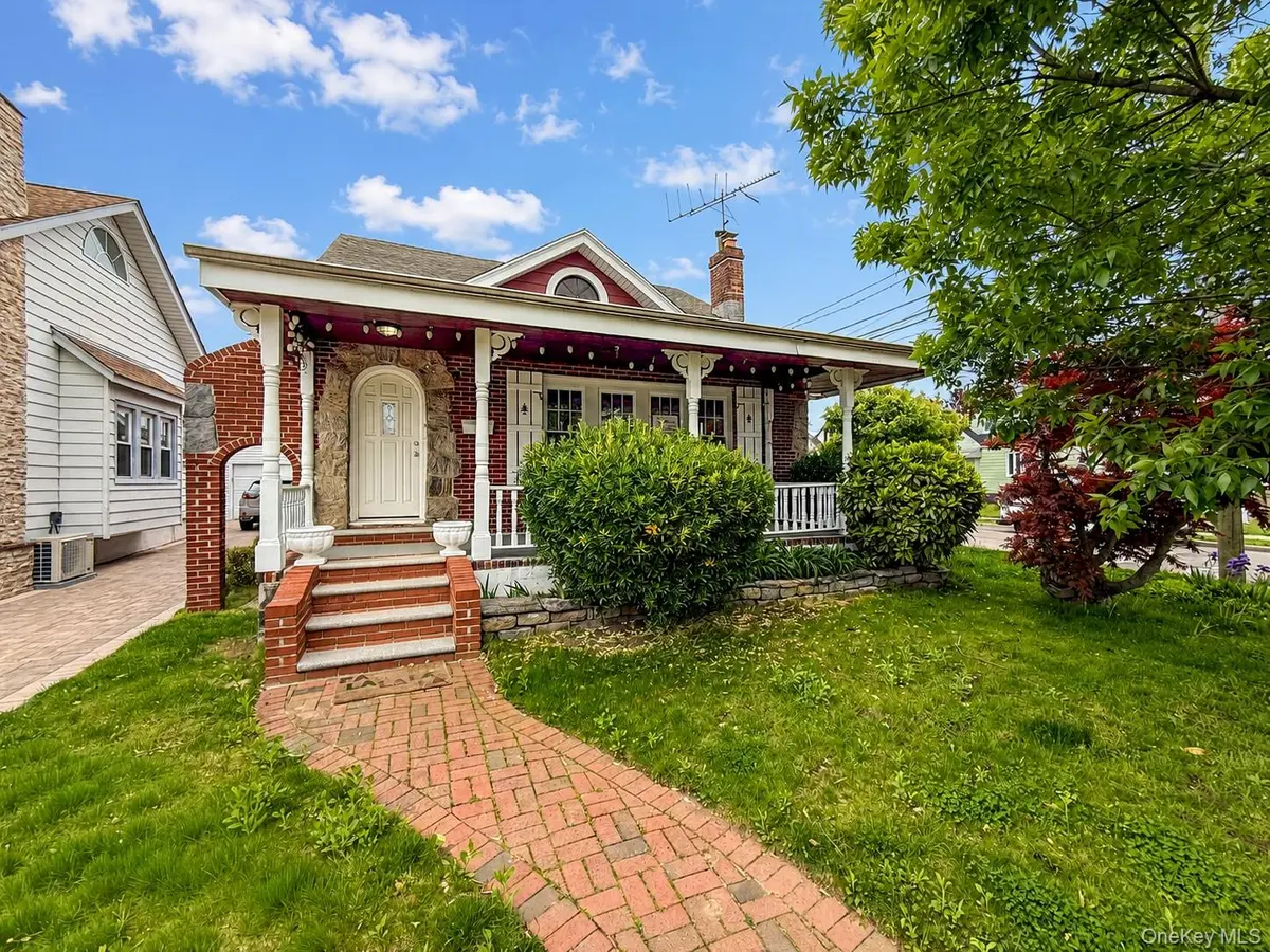 163 Shaw AVE, Valley Stream, NY 11580