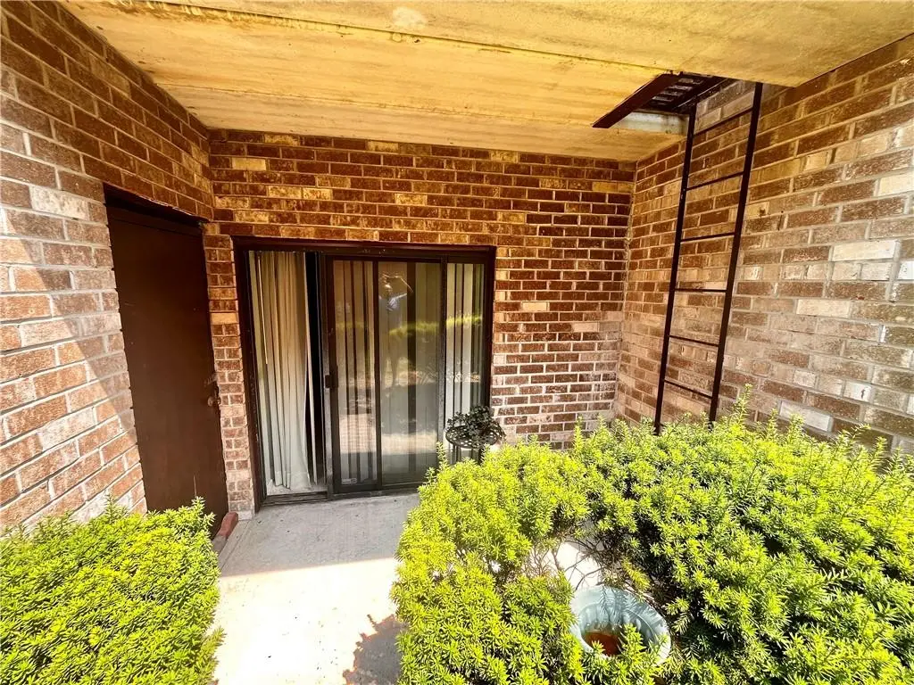 203 Kennedy DR #203, Spring Valley, NY 10977