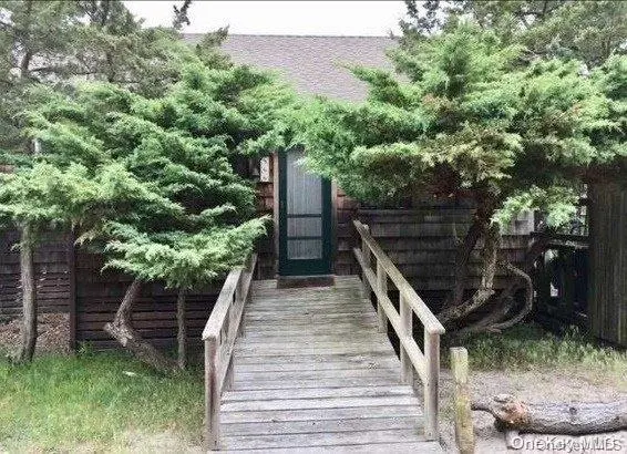 866 Evergreen WALK, Ocean Beach, NY 11770