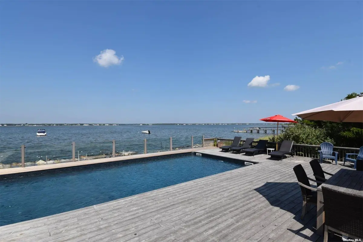 620 Dune RD, Westhampton, NY 11977