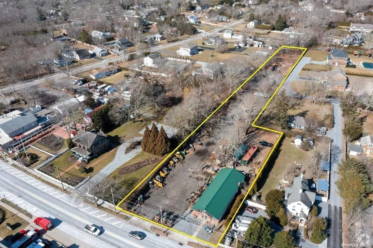 494 & 500 Montauk HWY, East Quogue, NY 11942