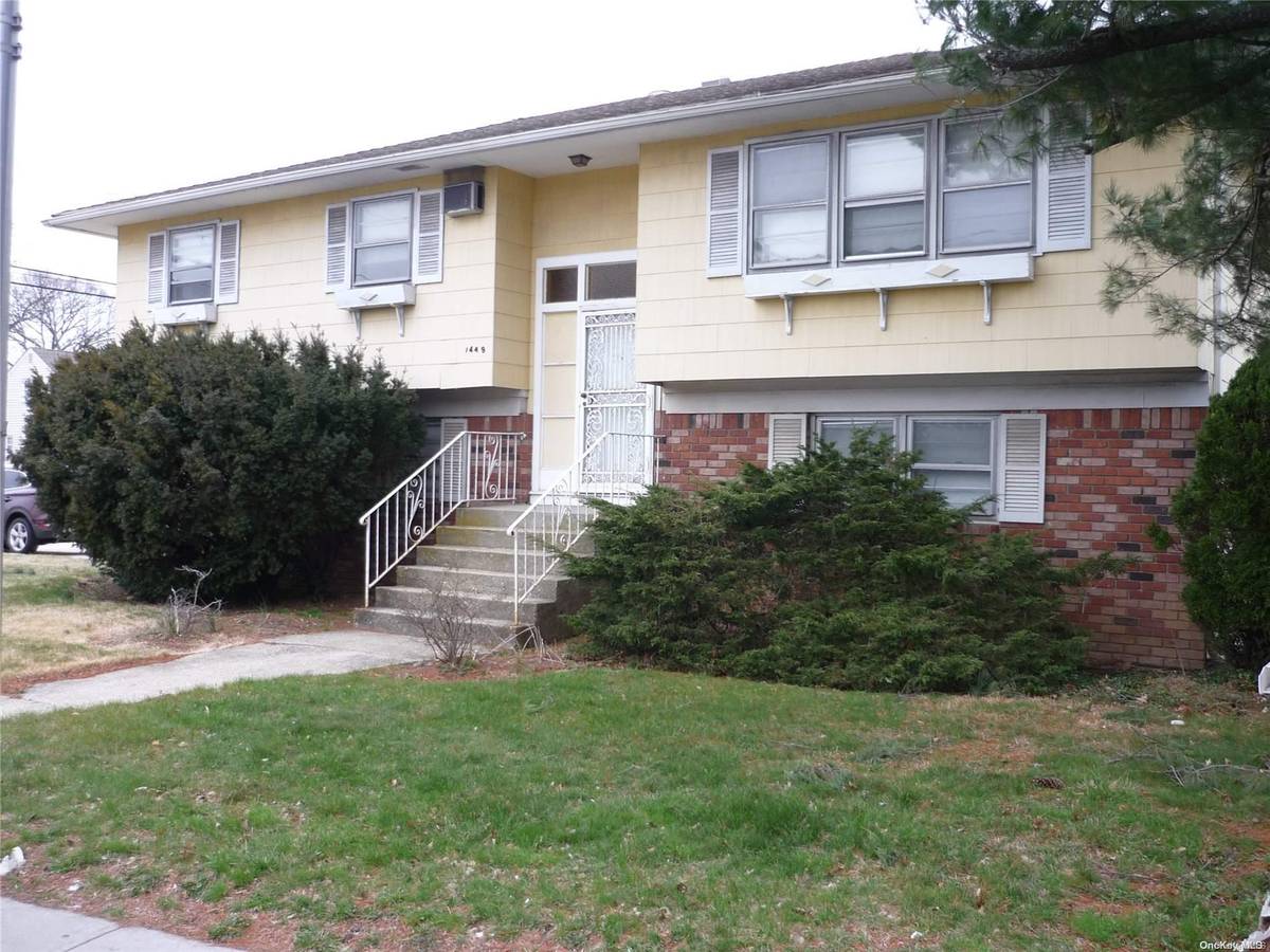 1449 Grand AVE, North Baldwin, NY 11510