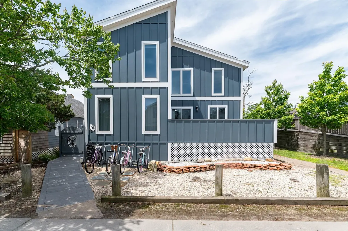 187 Cottage WALK, Ocean Beach, NY 11770