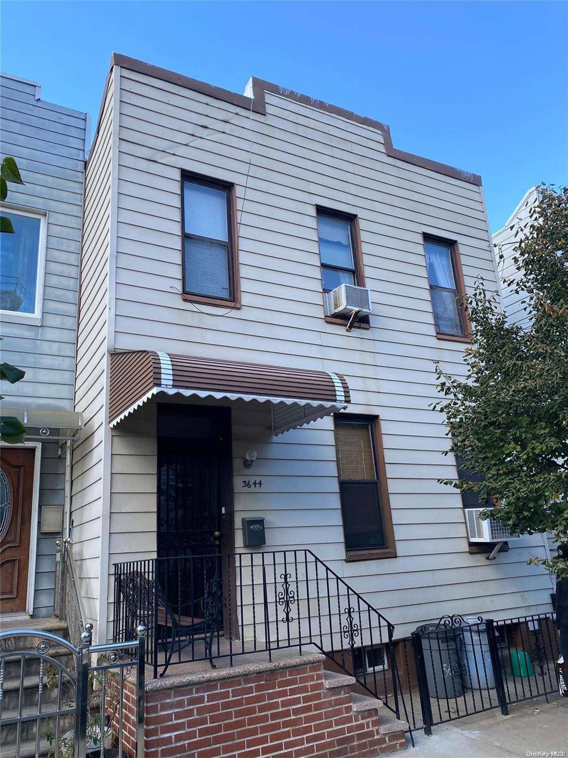 36-44 32nd ST, Astoria, NY 11106
