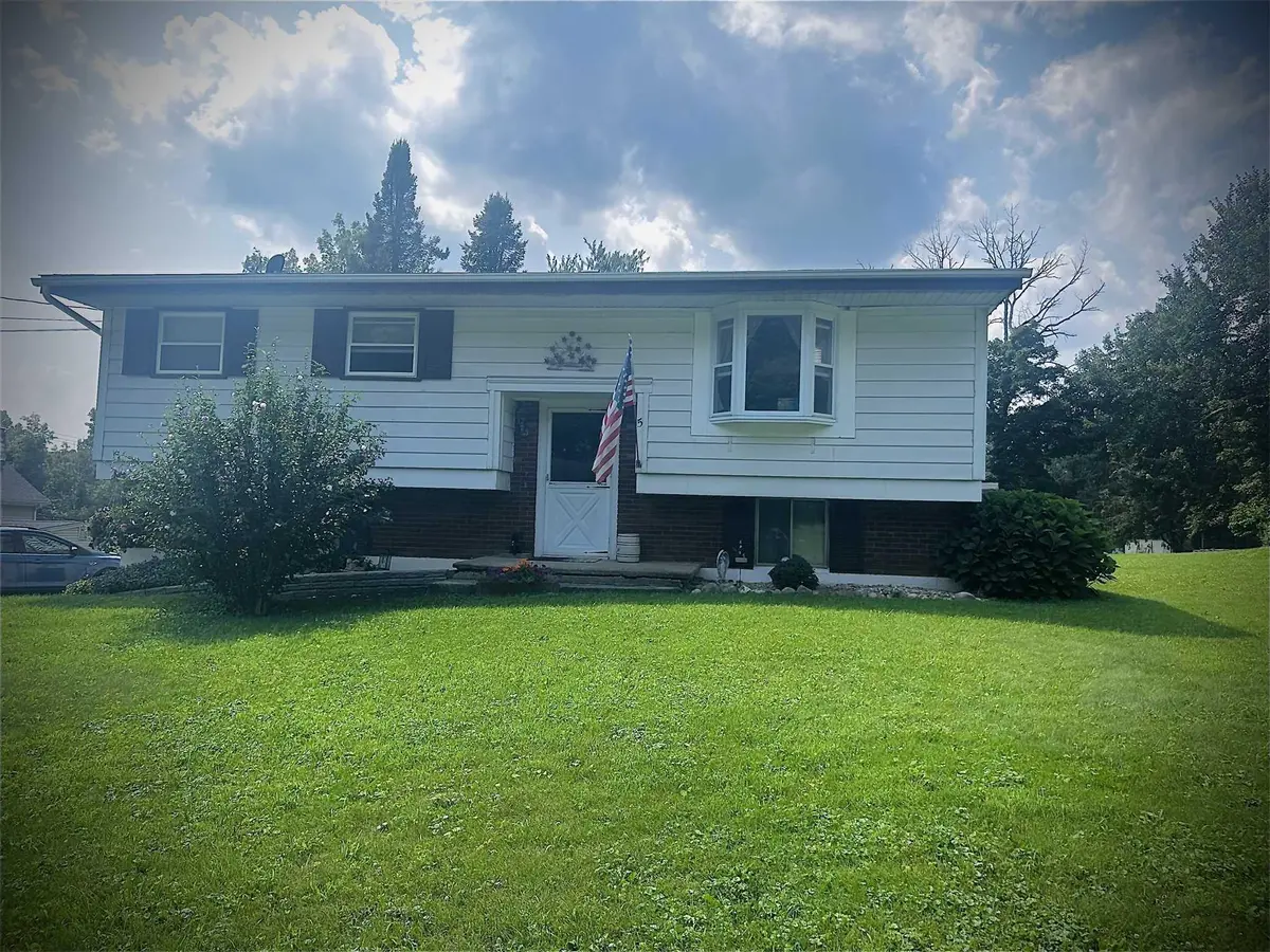5 PROSPECT ST, Staatsburg, NY 12580