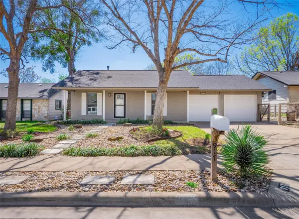 917 Chiswick DR,  Austin,  TX 78753