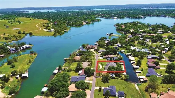 307 E Pheasant RD,  Highland Haven,  TX 78654