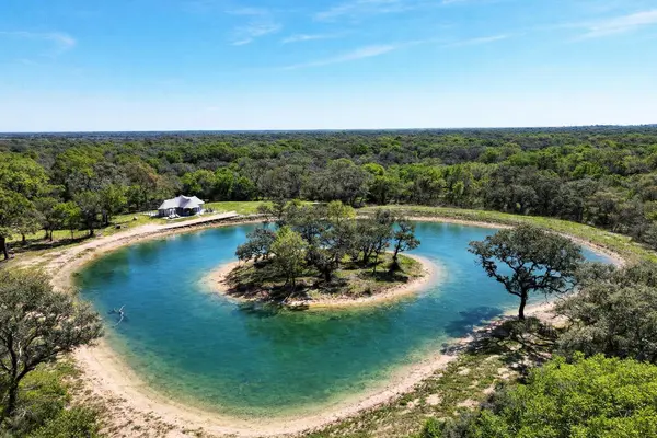 1839 County Road 103,  Columbus,  TX 78934