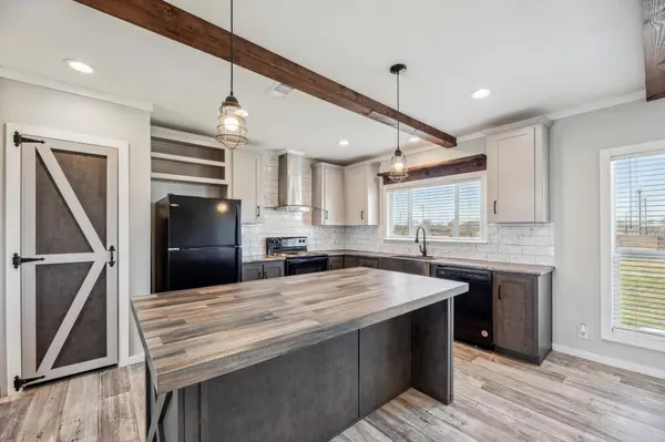 130 Double C DR #4,  Cedar Creek,  TX 78612
