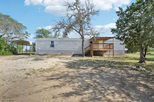 202 Panther Hollow DR, Bandera, TX 78003