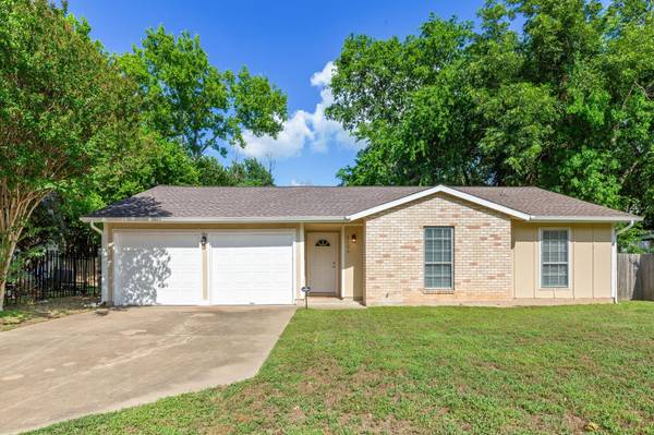 2106 Ponciana LOOP,  Austin,  TX 78744