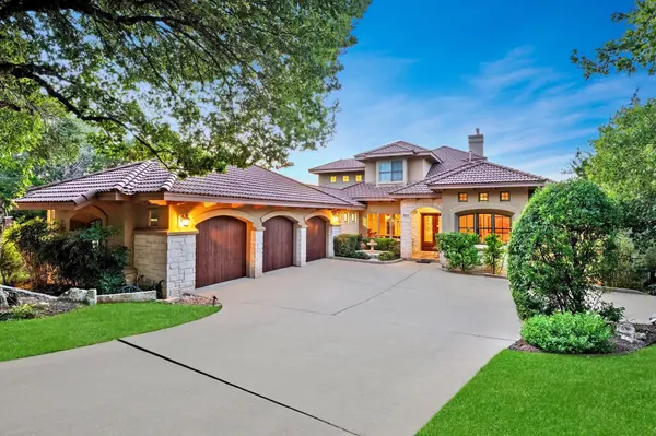 111 SENDERA BONITA,  Lakeway,  TX 78734