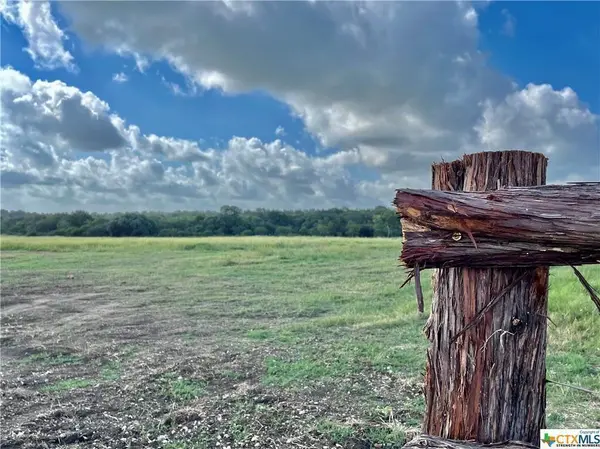 Gonzales,  TX 78629