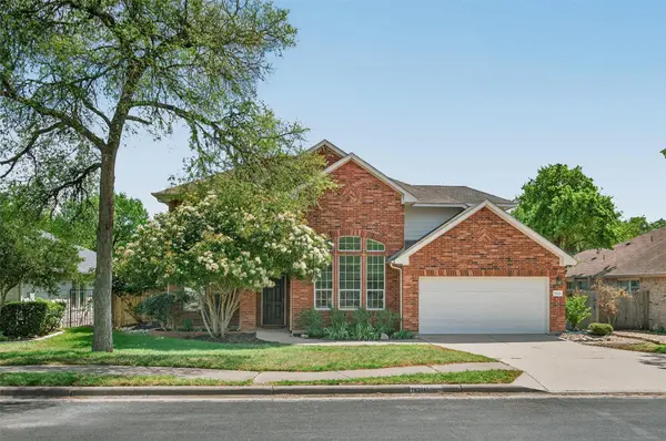 9201 Ovalla DR, Austin, TX 78749
