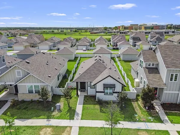 299 Fabion ST, Kyle, TX 78640