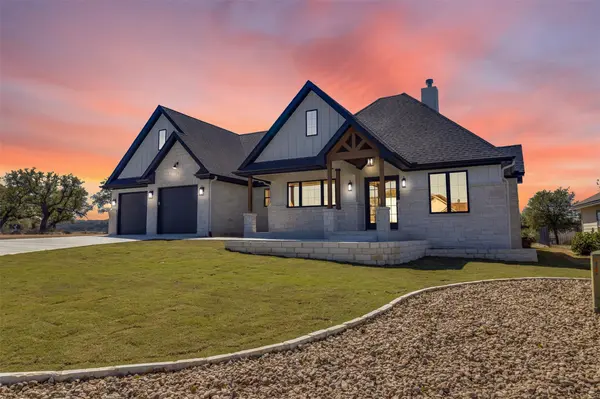 201 Enclave DR,  Kingsland,  TX 78639
