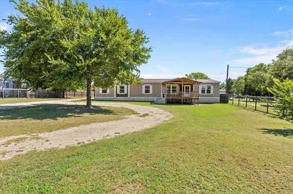 212 Old Coach LN,  Elgin,  TX 78621