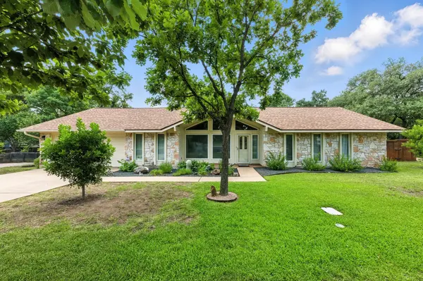 9204 Queenswood DR, Austin, TX 78748