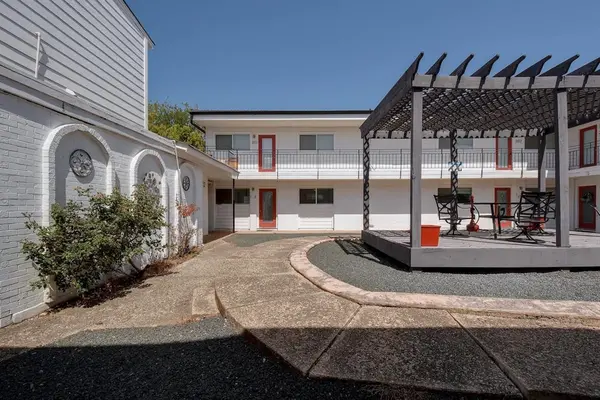 1313 E 52 ST #103,  Austin,  TX 78723