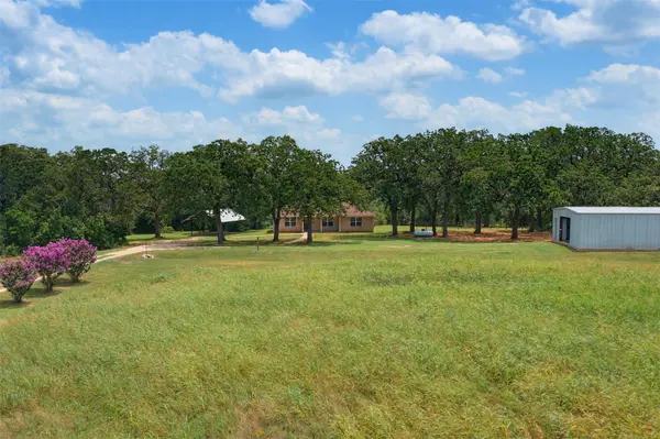 266 County Road 307,  Rockdale,  TX 76567
