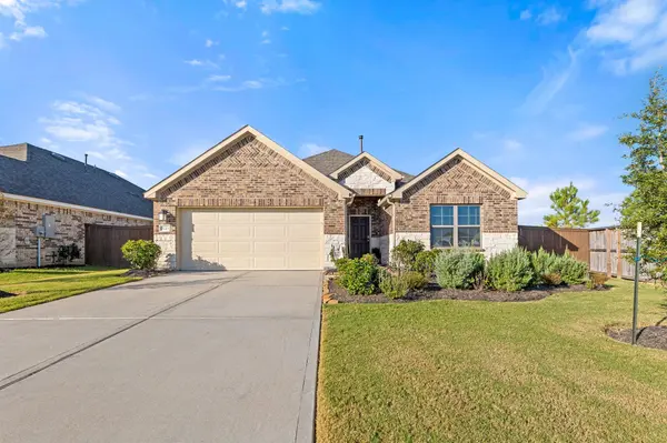 7643 Tramontana LN, Baytown, TX 77523