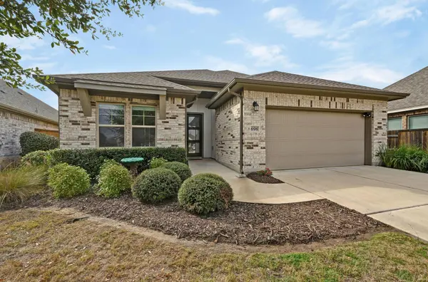 698 Coyote Creek WAY,  Kyle,  TX 78640