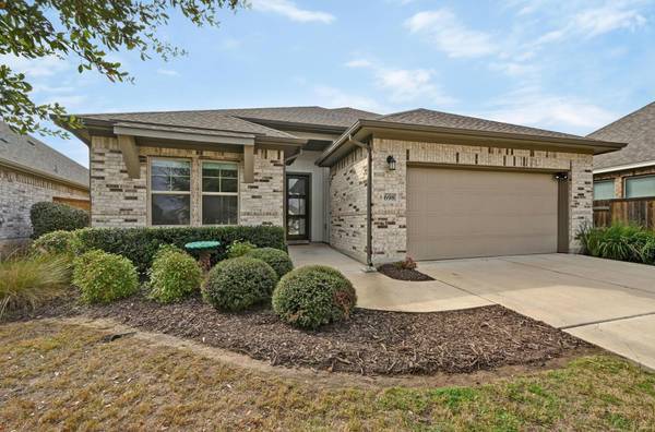 698 Coyote Creek WAY,  Kyle,  TX 78640