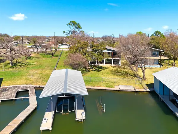 504 Cedarhill DR,  Granite Shoals,  TX 78654