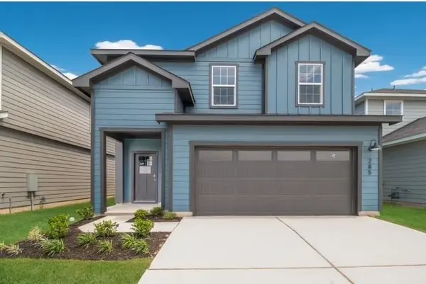 285 Ebbsfleet DR, Uhland, TX 78640