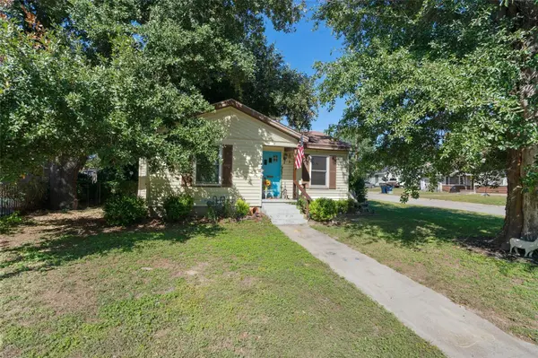 402 Boyd Ave, Rockdale, TX 76567