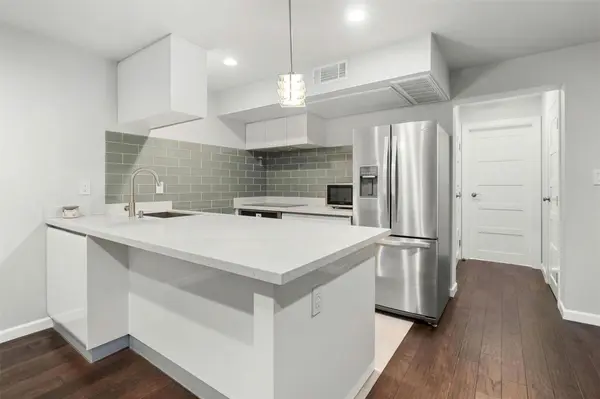 3110 Red River ST #D214,  Austin,  TX 78705