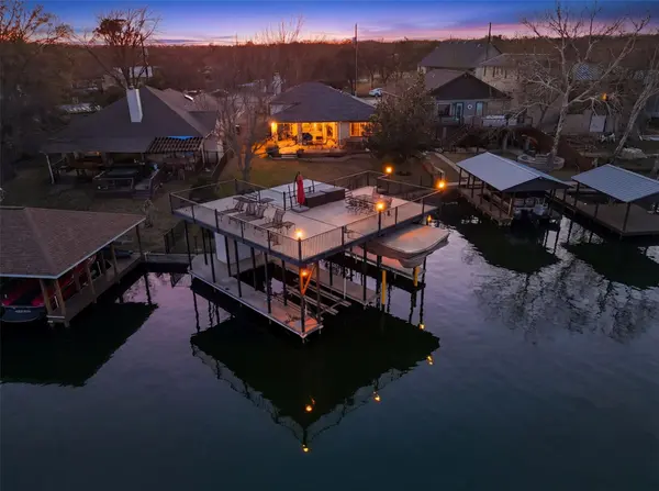 609 E Briarway DR,  Granite Shoals,  TX 78654