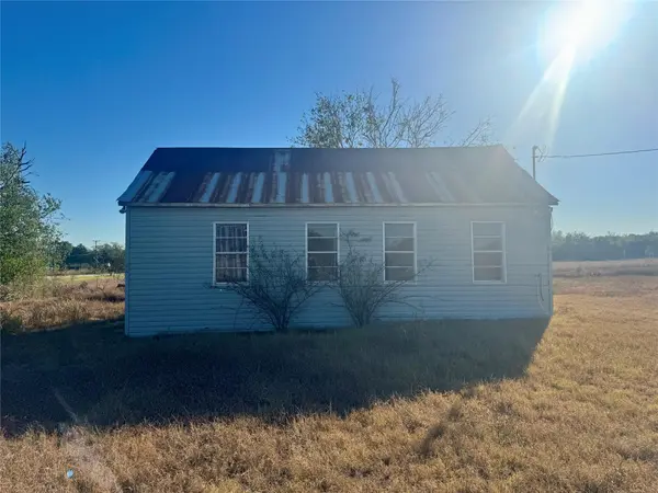 000 S Carter Ave, Cuero, TX 77994
