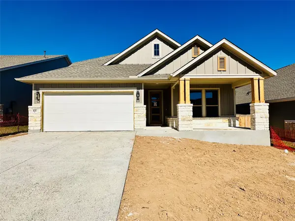 820 Sage Thrasher CIR, Dripping Springs, TX 78620