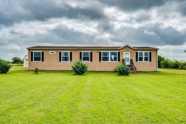 125 Sun View RD,  Bertram,  TX 78605
