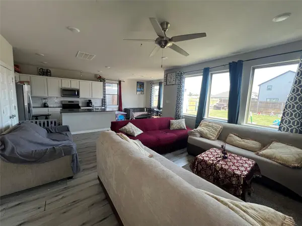 172 Coppers WAY, Elgin, TX 78621