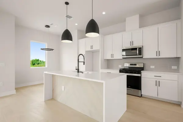 2720 Bristol DR #2, Austin, TX 78723