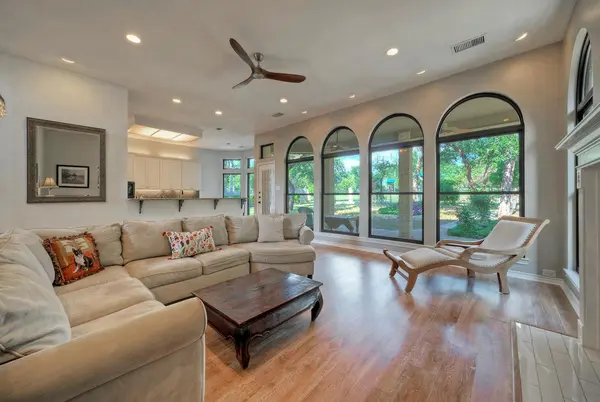 307 Malabar ST, Lakeway, TX 78734