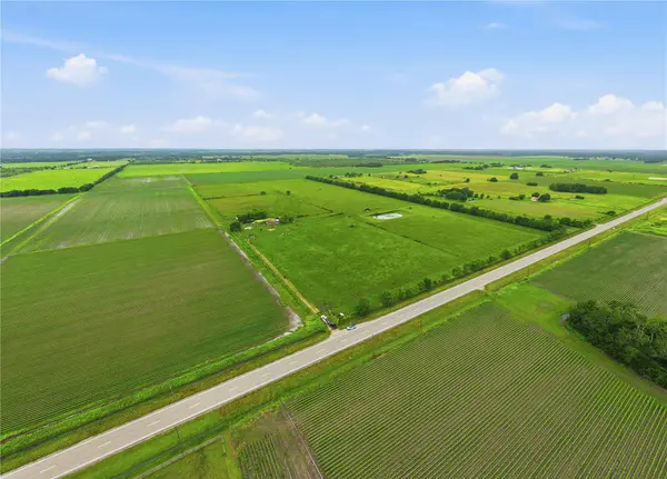 2011 Fm 2919 RD,  Beasley,  TX 77417