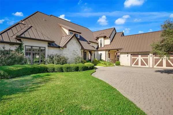 84 Applehead Island,  Horseshoe Bay,  TX 78657