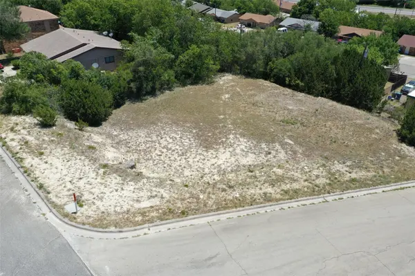 902 N 7th ST, Copperas Cove, TX 76522