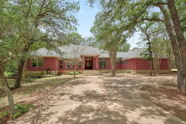 286 Arbors CIR,  Elgin,  TX 78621