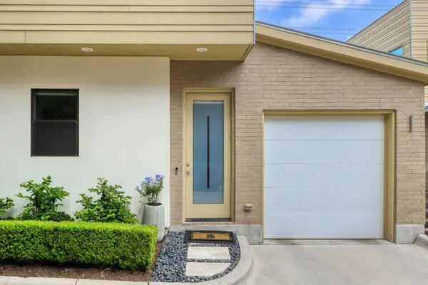 707 Cardinal LN #I1, Austin, TX 78704