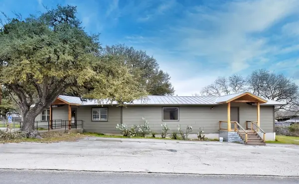 620 Pecan ST,  Blanco,  TX 78606