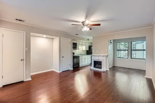 1510 W North Loop BLVD #1024,  Austin,  TX 78756